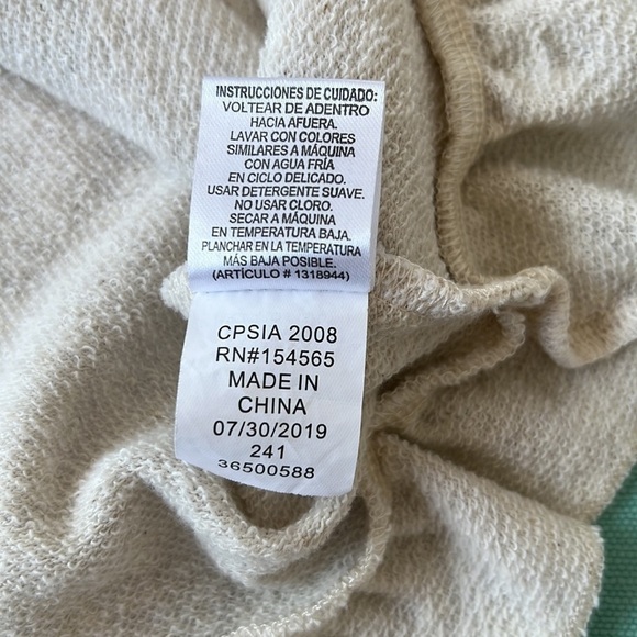 BCBGirls Wish On A Star Follow Your Heart Long Sleeve Graphic Shirt - Picture 7 of 9